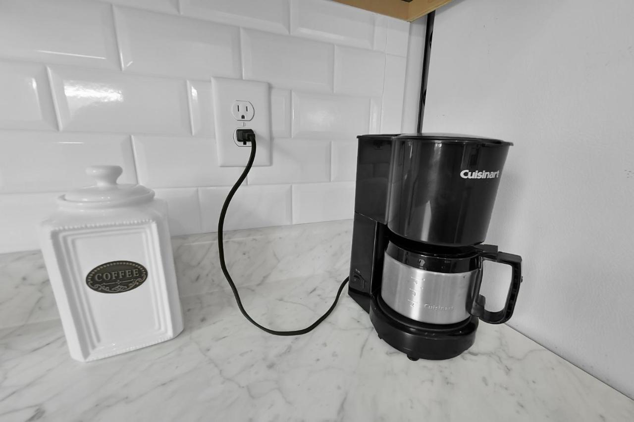 Modern Boho Stylish 1br Near Dt On Historic Street Columbus